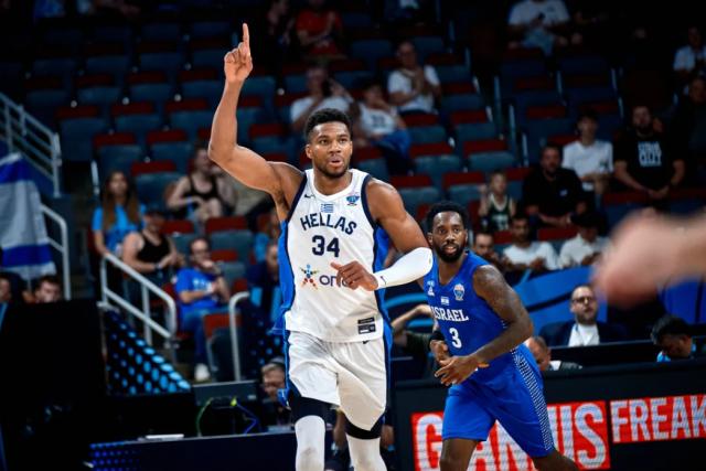 1757328311553069227.png 开云-爱游戏-没防守三秒照样统治!字母哥欧锦赛连续10场25+10