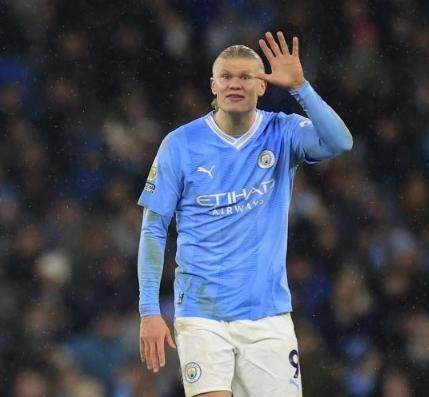 开云体育平台-【夜读】帽子戏法，内马尔要迎三娃