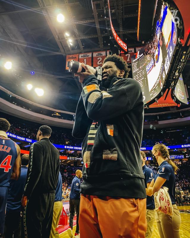 1649649082806000178.jpg 开云登录入口-雄鹿敲响如意算盘落到第三 绿军76人各有难题