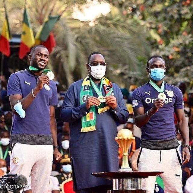 1644399294798060138.jpg 开云登录入口-塞内加尔首夺非洲杯 总统提新要求:世界杯进前四!